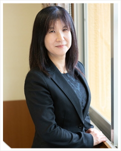 理事長｜上田麻子の写真